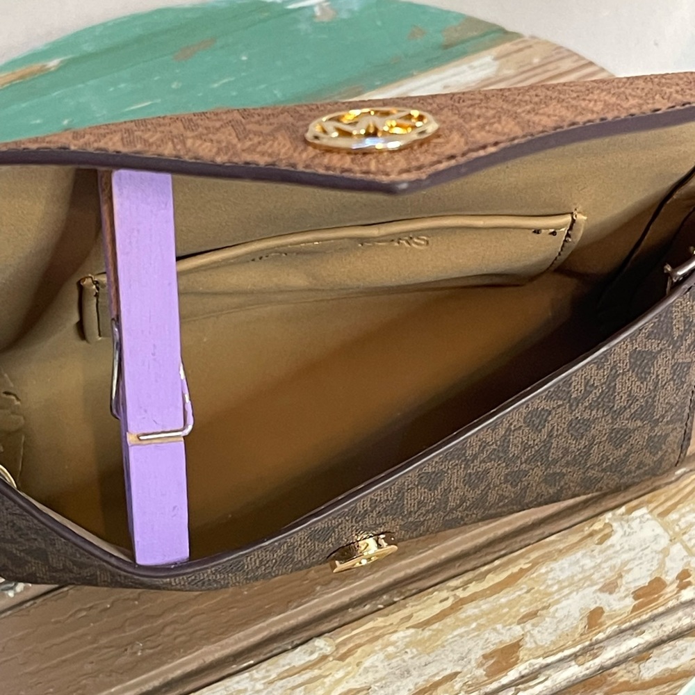 MICHAEL KORS Logo Monogram Envelopes Belt Bag | Brown Signature Logo - Picture 5 of 9